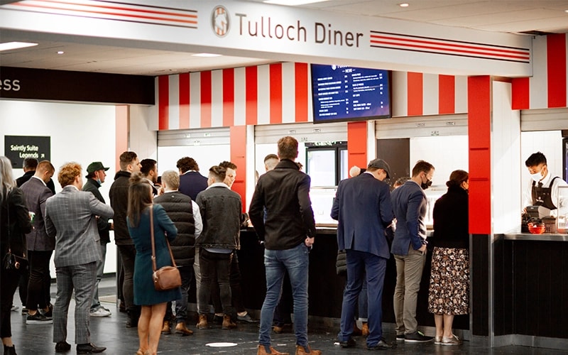 tulloch-bar-raceday-food--beverage-20221022sdp2011800x500