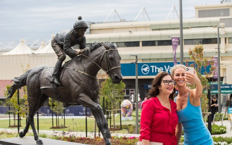 tote-park-at-moonee-valley-racing-club-20210313_sdp_0093_mosaic_800x500_800x500